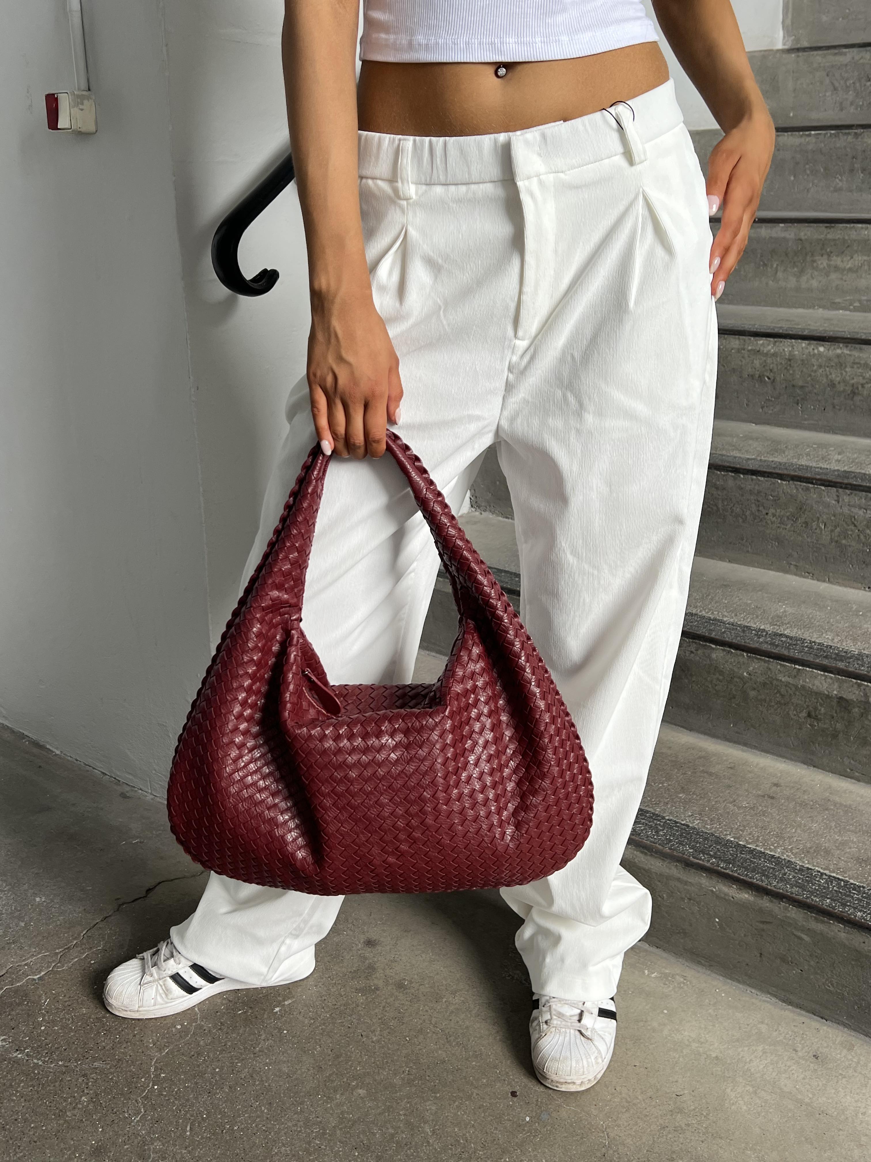 Niya Musthave Bag - Wine red