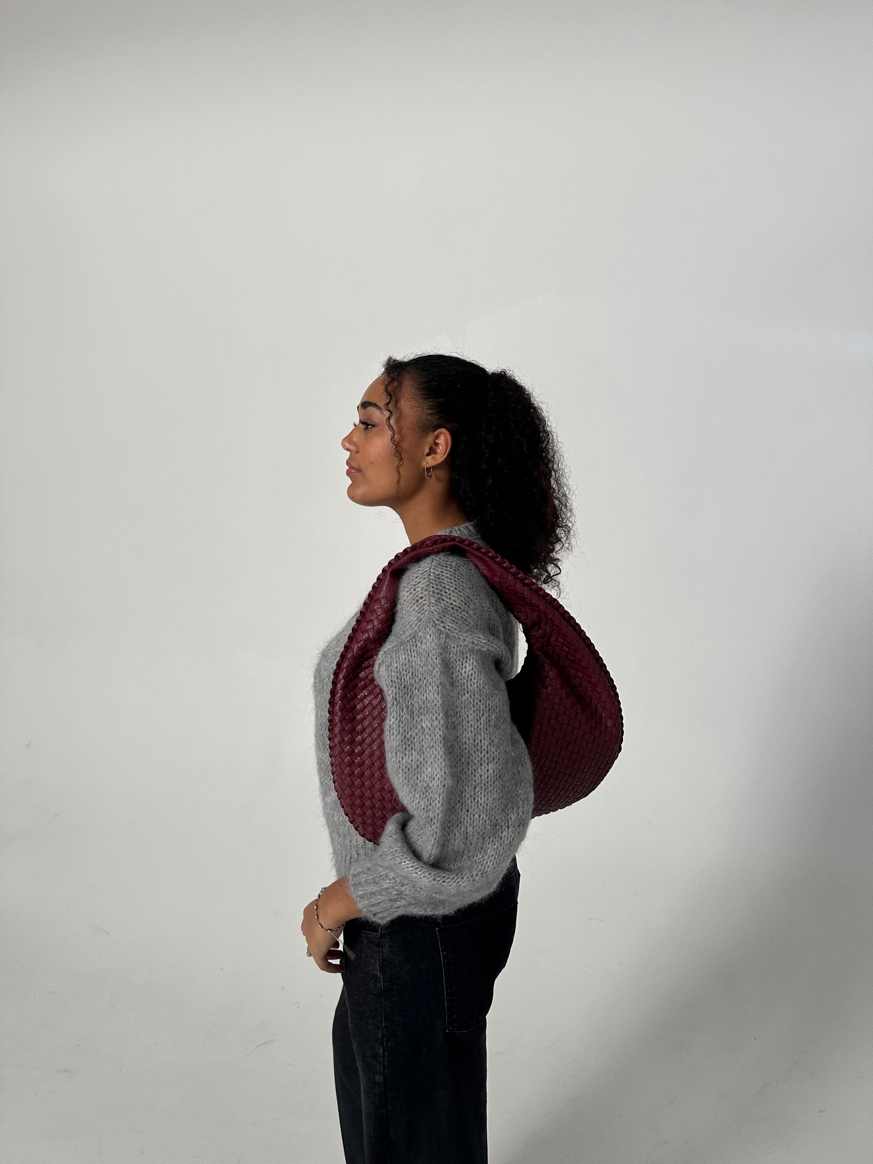 Niya Musthave Bag - Wine red