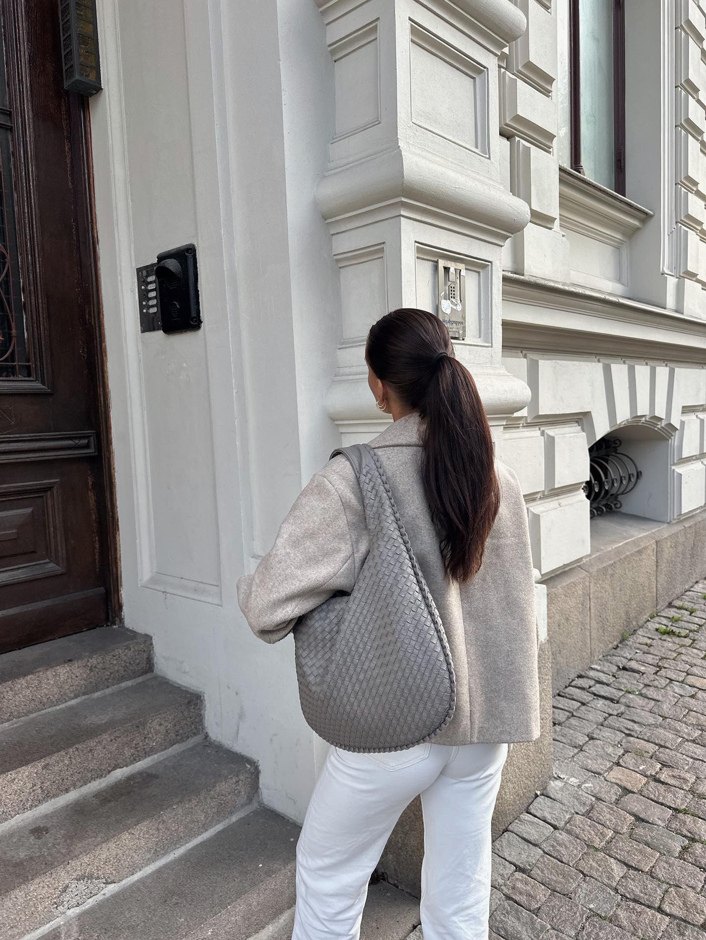 Niya Musthave Bag - Light grey
