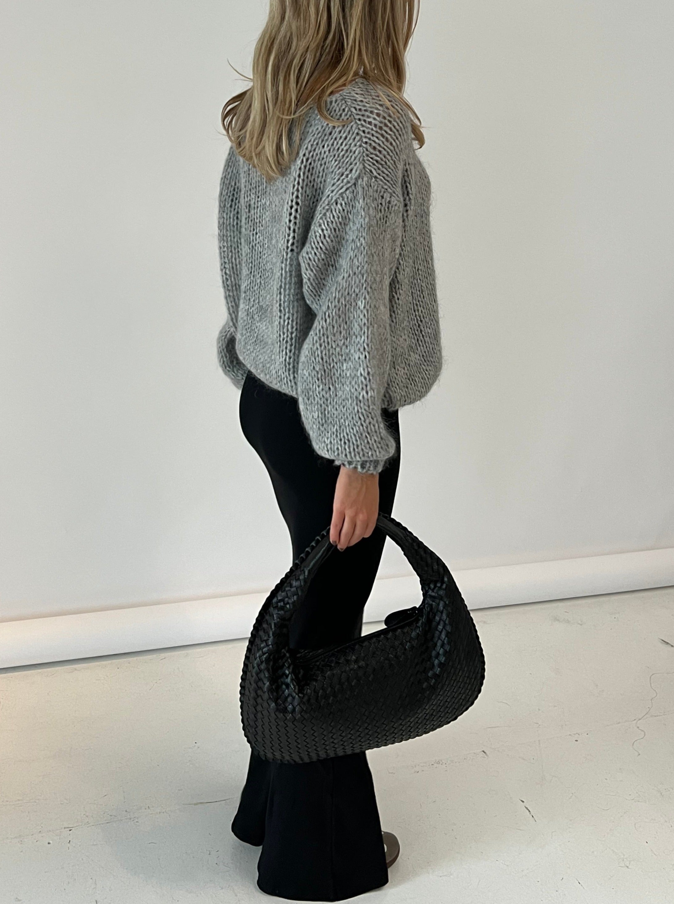 Niya Musthave Bag - Black