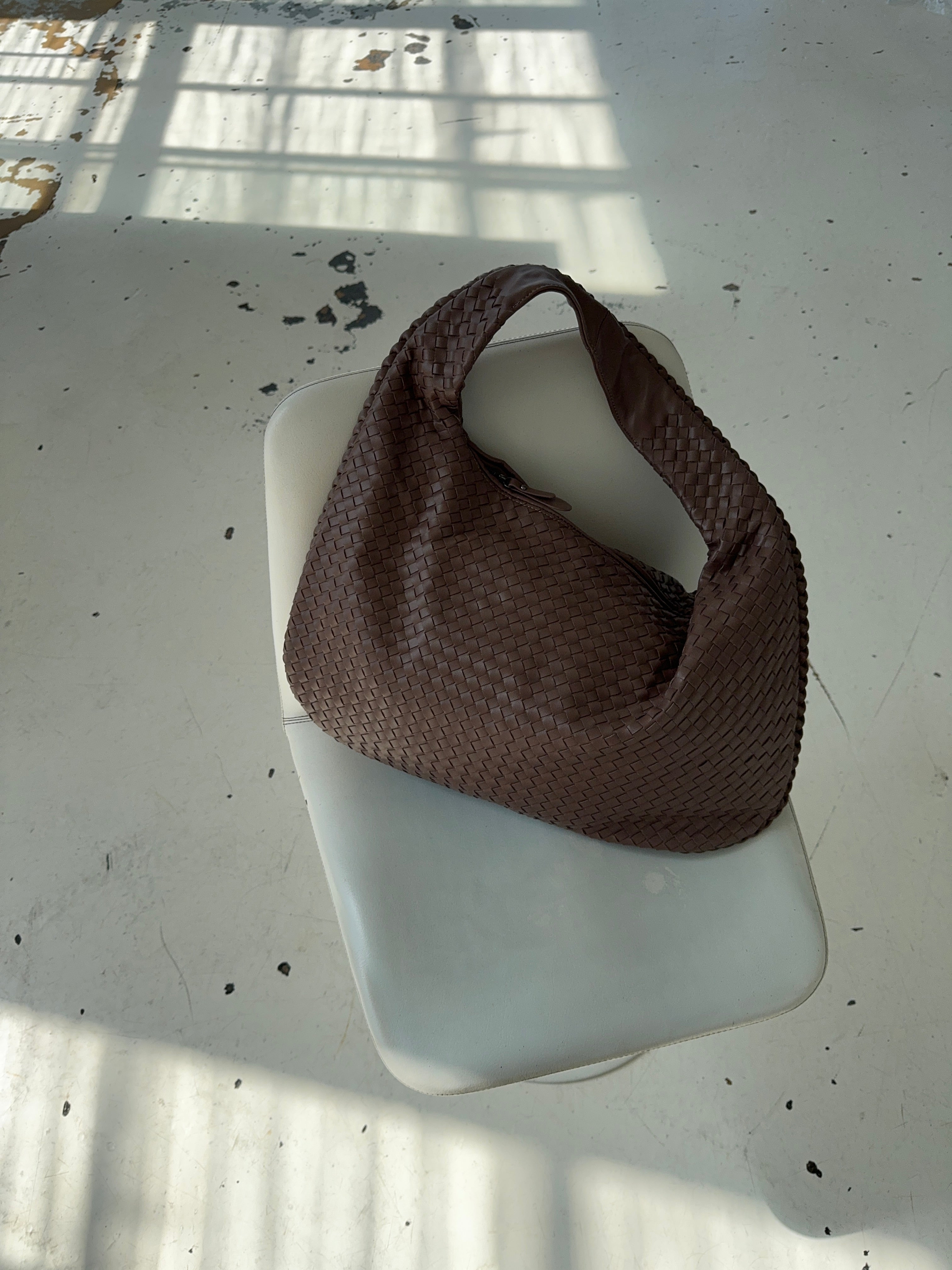 Niya Musthave Bag - Taupe