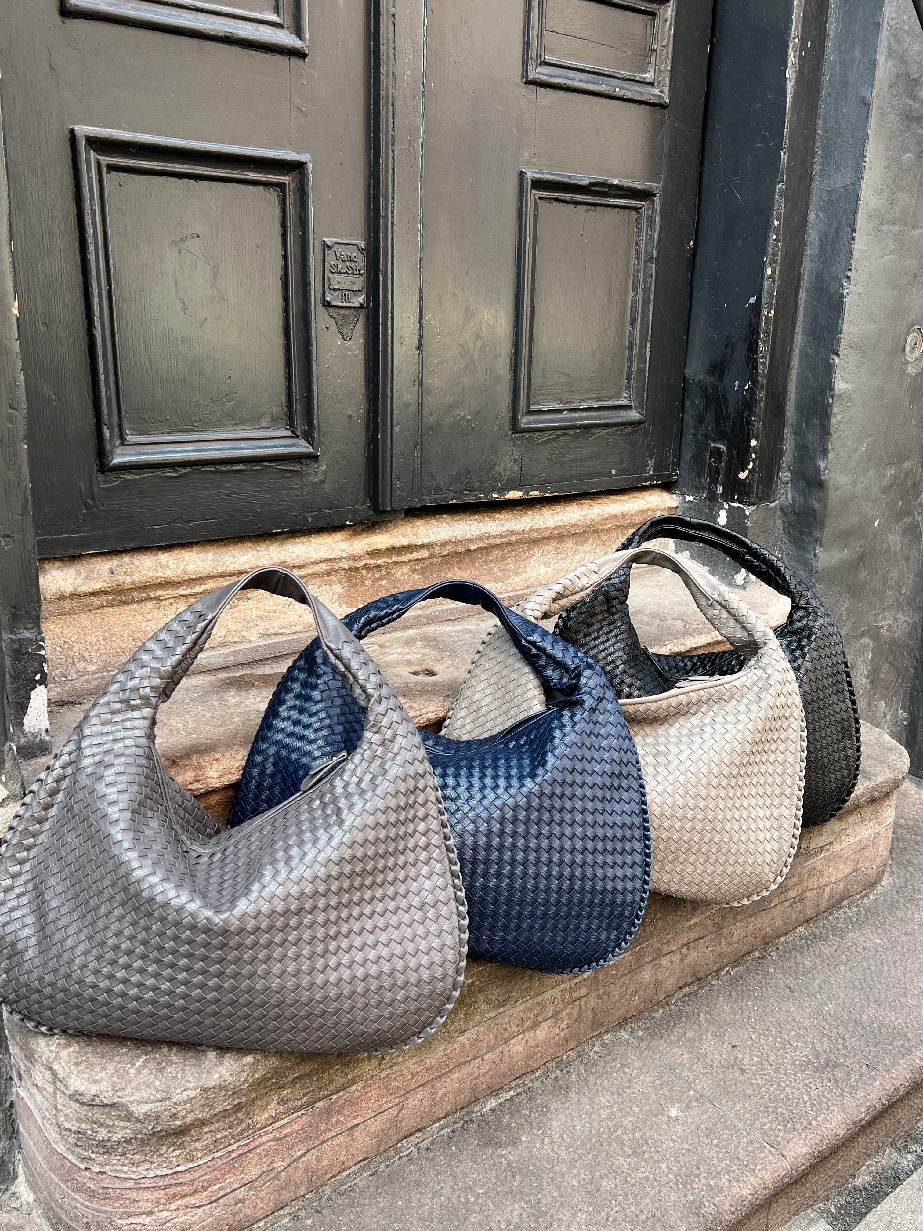 Niya Musthave Bag - Light grey