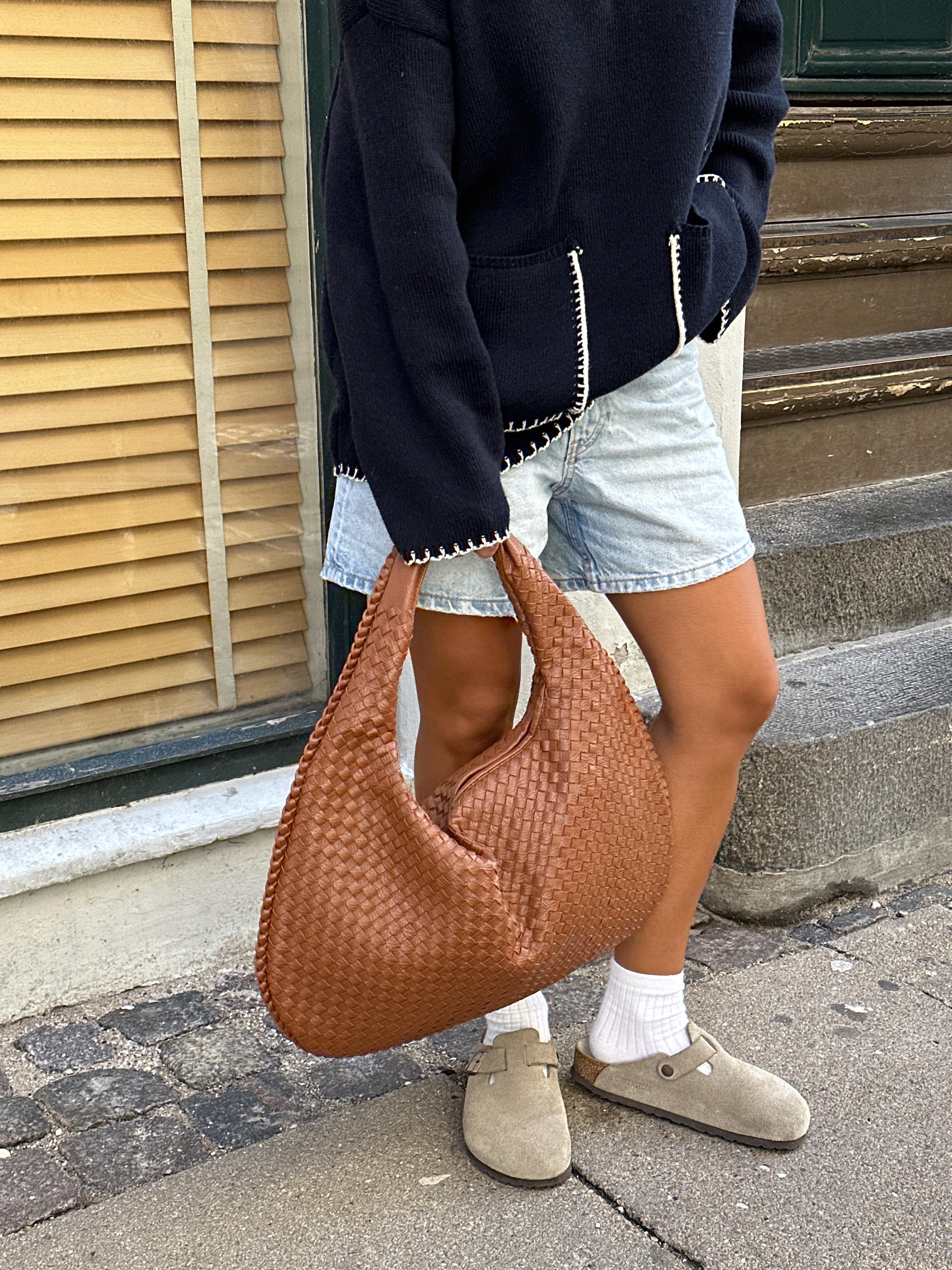 Niya Musthave Bag - Camel