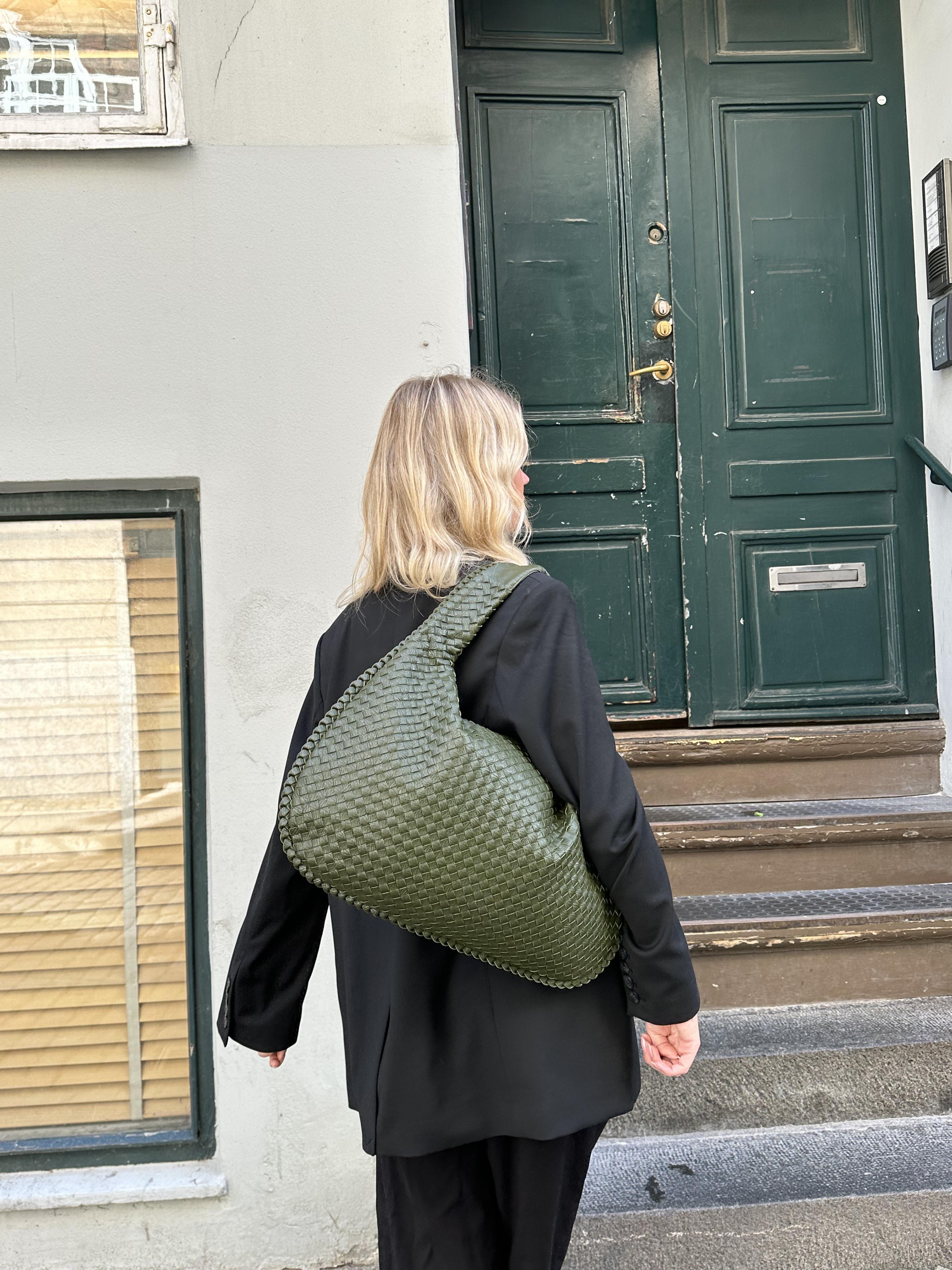 Niya Musthave Bag - Khaki